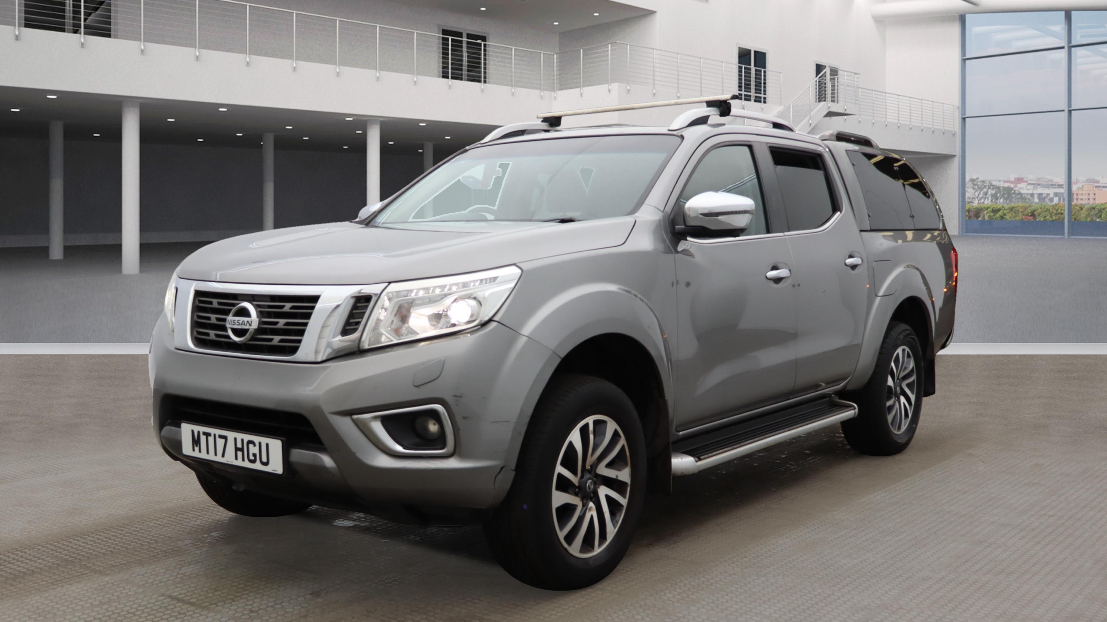 NISSAN Navara